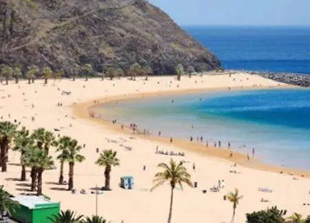 Lovely View Deni Daire